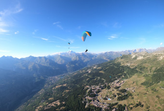 paragliding Tignes