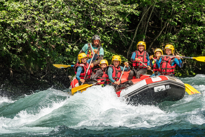 rafting savoie alps family activity