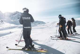 Ski adult group lesson (13 years-old and over)