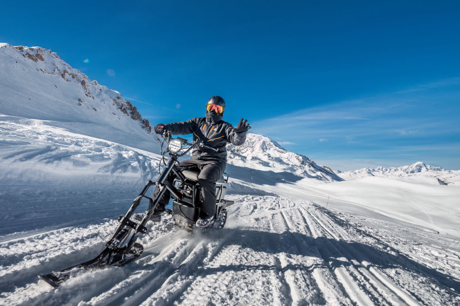 evolution2-moonbike-snowmobile-activity-winter-thrills