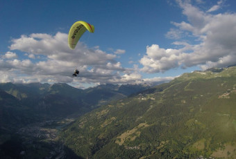 Paragliding