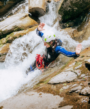 canyoning activity alps family friends